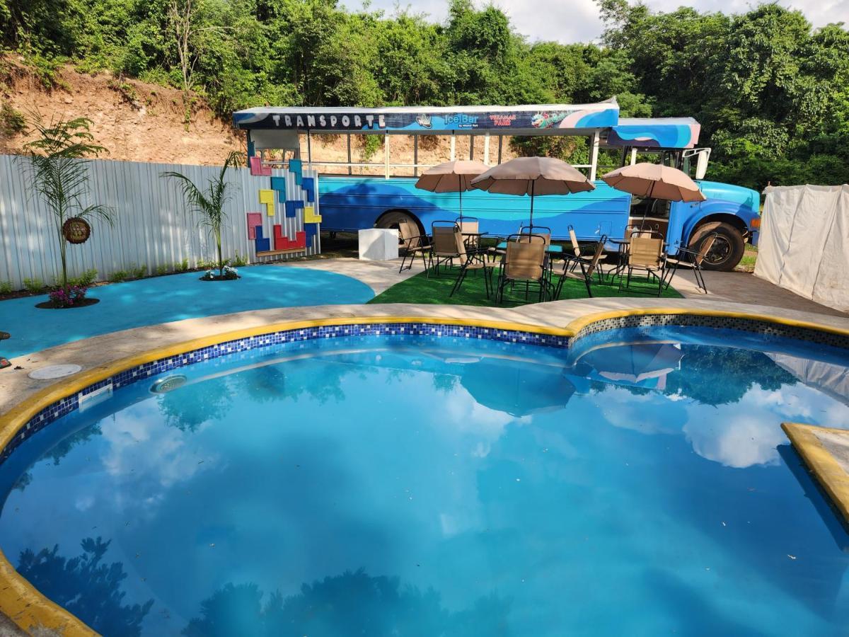 Wally World Inn Comayagua Exterior photo